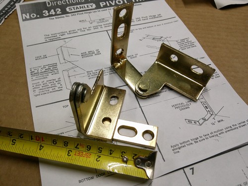 Stanley wardrobe pivot hinges